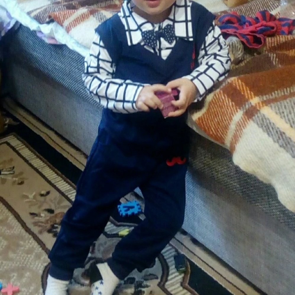 Boutique 2 Pc Set Long Sleeve Vest Bowtie Pants